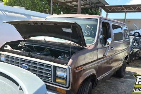 Photo of 1979 Ford E-100 Econoline