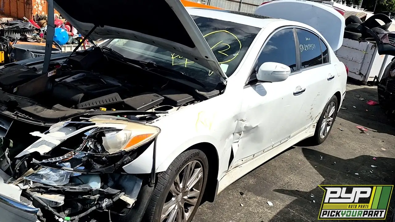 Photo of 2013 Hyundai Genesis