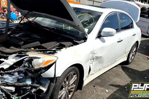Photo of 2013 Hyundai Genesis