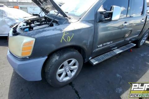 Photo of 2005 Nissan Titan