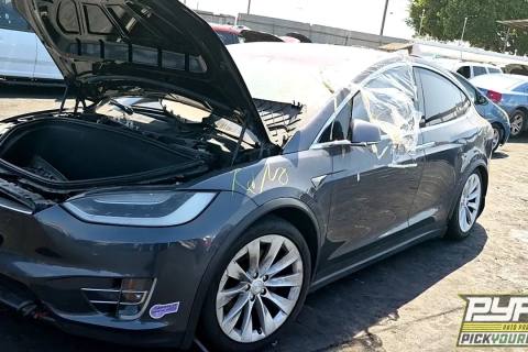 Photo of 2018 Tesla X