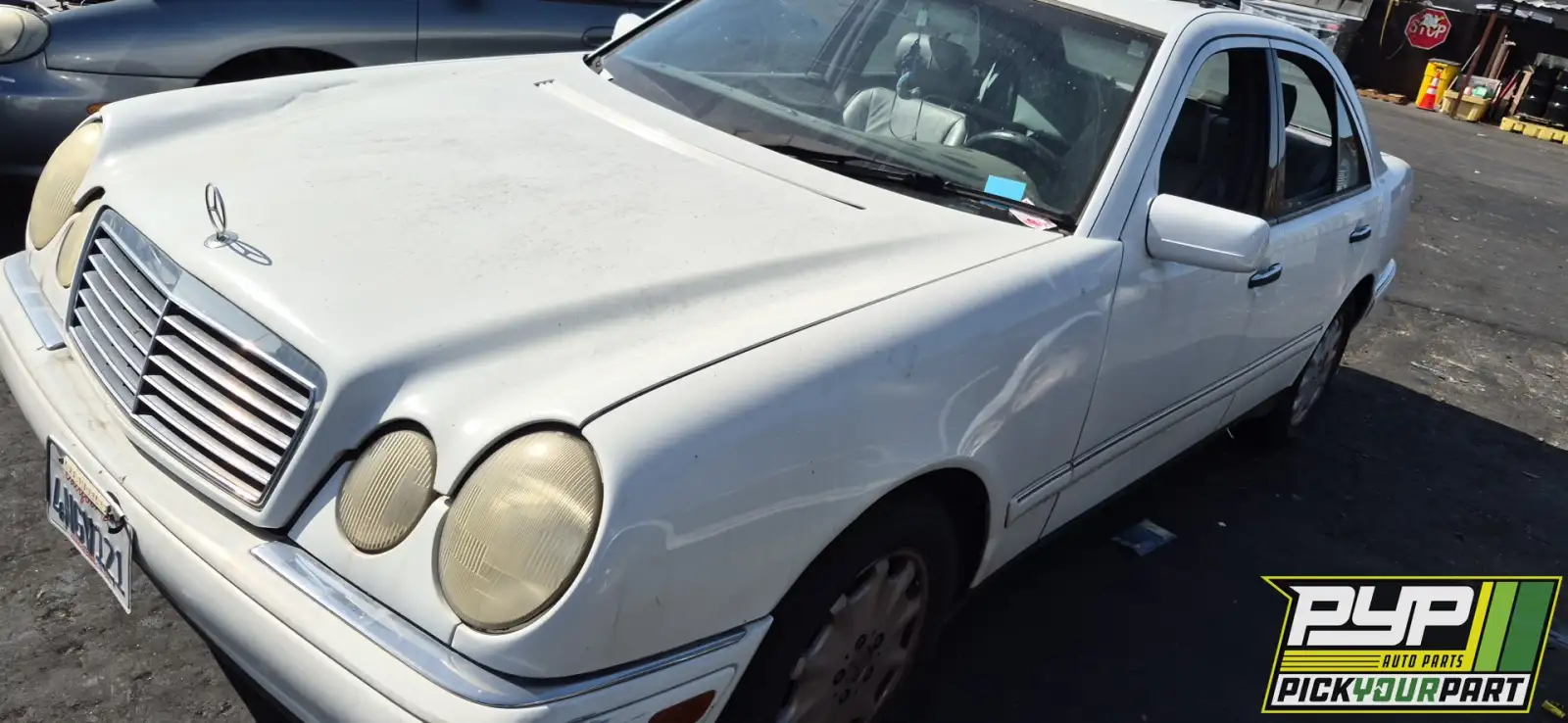 Photo of 1998 Mercedes-Benz E320