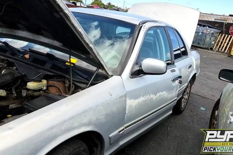 Photo of 2001 Mercury Grand Marquis