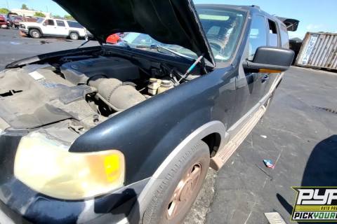 Photo of 2003 Ford Expedition