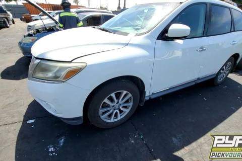 Photo of 2013 Nissan Pathfinder