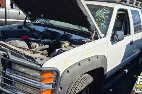 Photo of 1997 Chevrolet K1500 Suburban