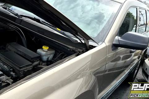 Photo of 2005 Jeep Grand Cherokee