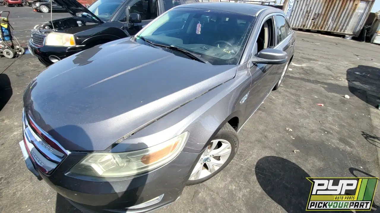 Photo of 2011 Ford Taurus
