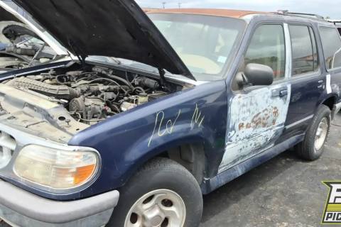 Photo of 1996 Ford Explorer