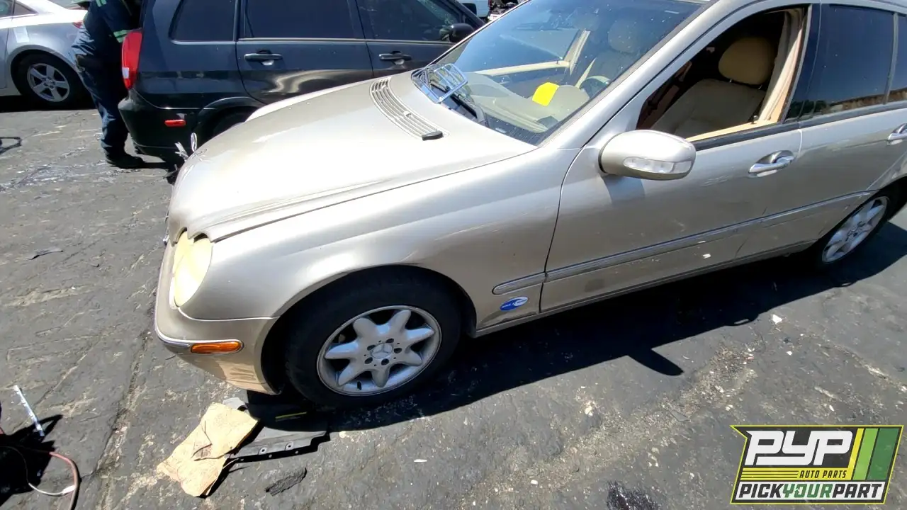 Photo of 2004 Mercedes-Benz C240