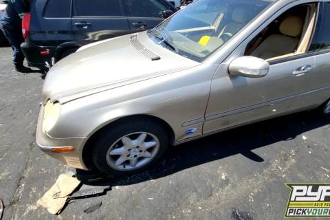 Photo of 2004 Mercedes-Benz C240