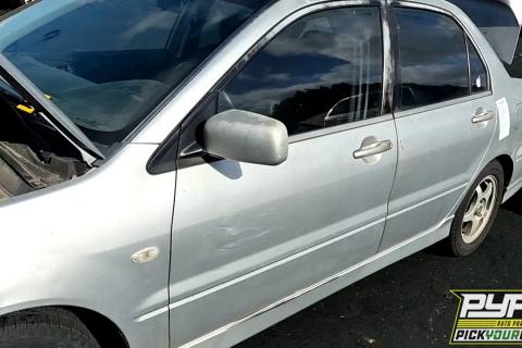 Photo of 2003 Mitsubishi Lancer