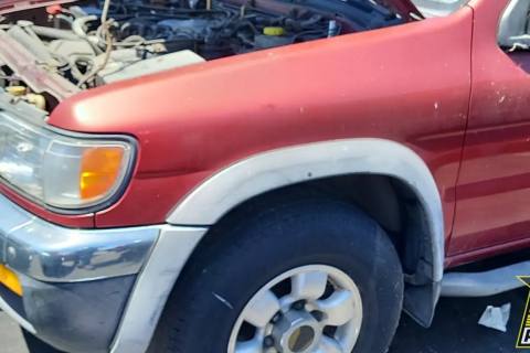 Photo of 1998 Nissan Pathfinder