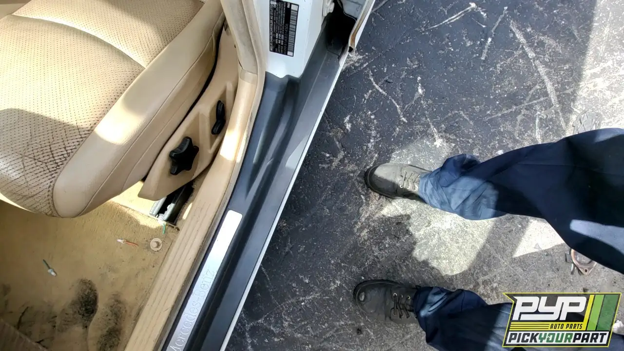 Photo of 2003 Mercedes-Benz C240