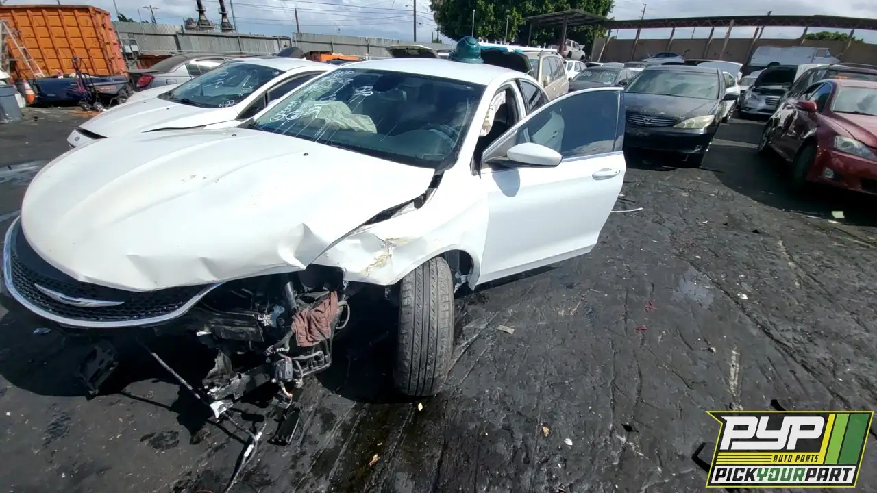 Photo of 2015 Chrysler 200