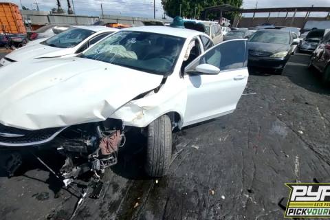 Photo of 2015 Chrysler 200