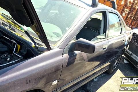 Photo of 2000 Volvo S40