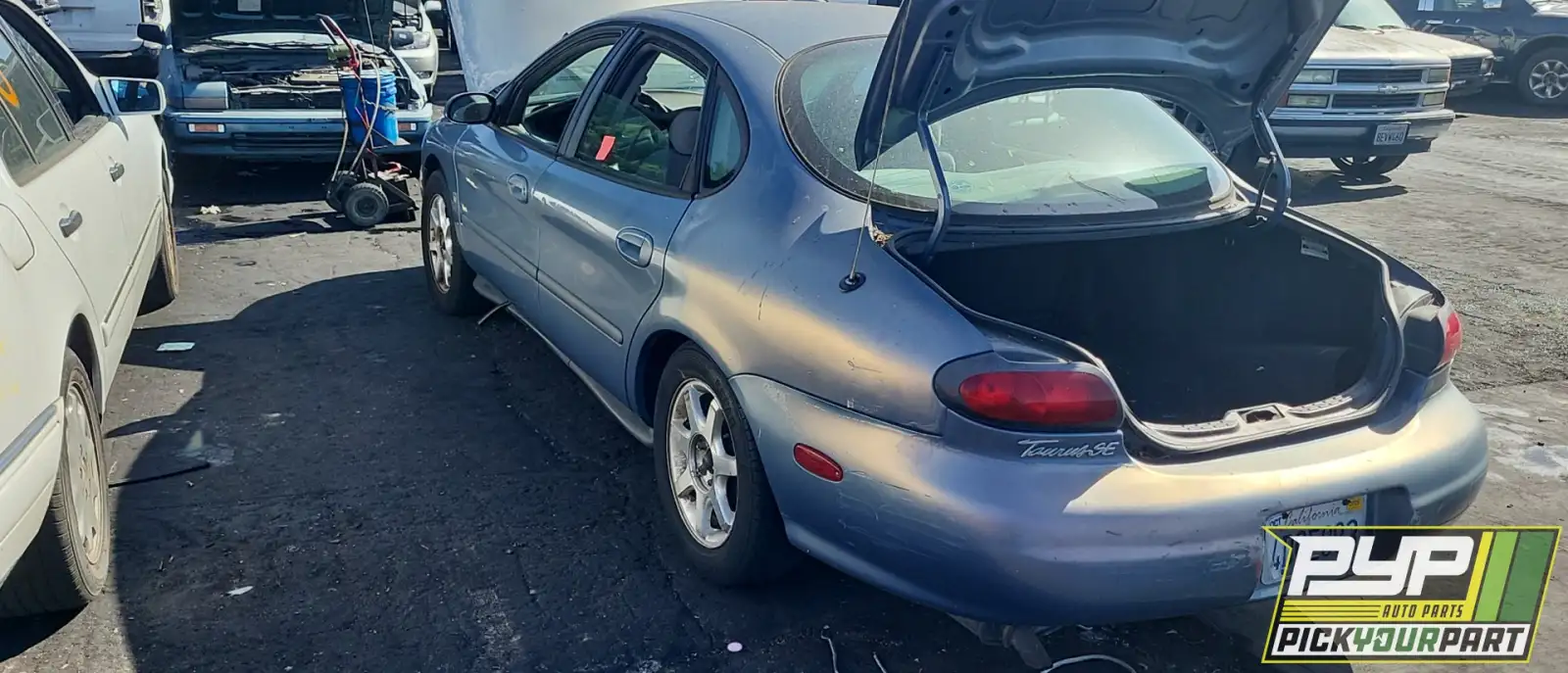Photo of 1999 Ford Taurus