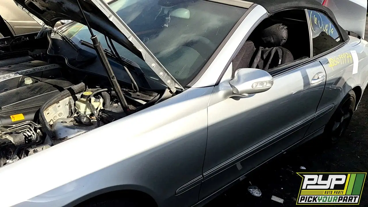 Photo of 2005 Mercedes-Benz Clk320