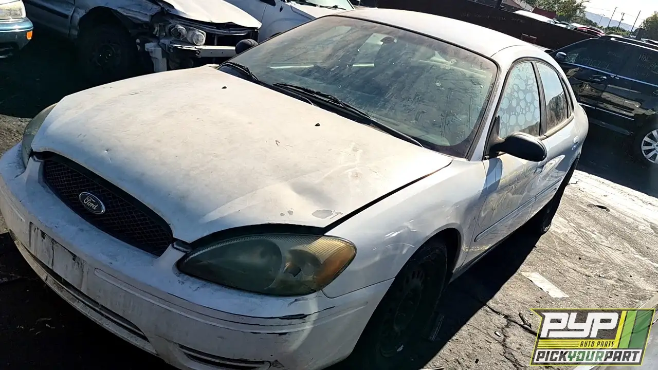 Photo of 2005 Ford Taurus