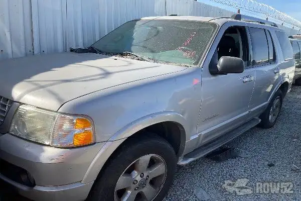 Photo of 2005 Ford Explorer