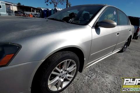 Photo of 2005 Nissan Altima