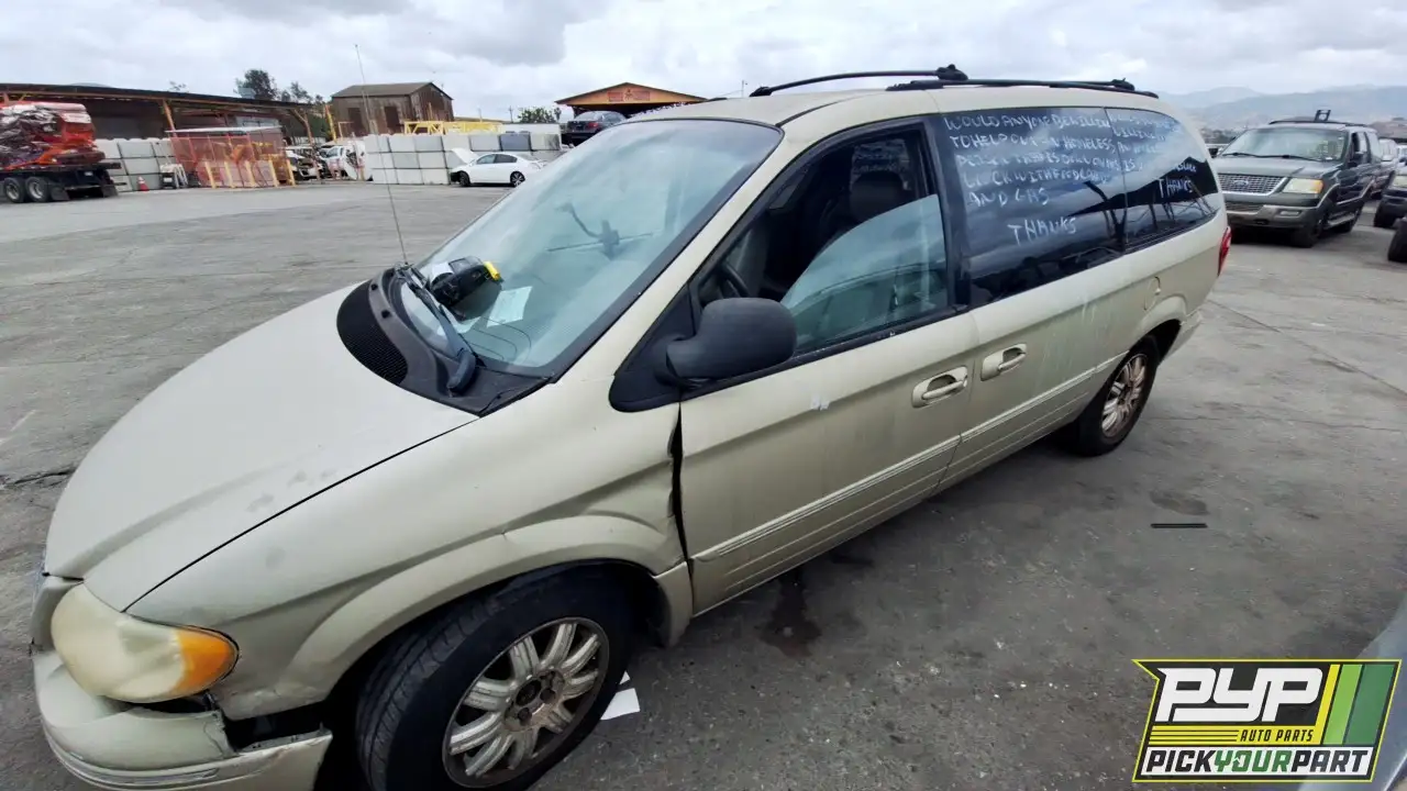 Photo of 2005 Chrysler Town & Country