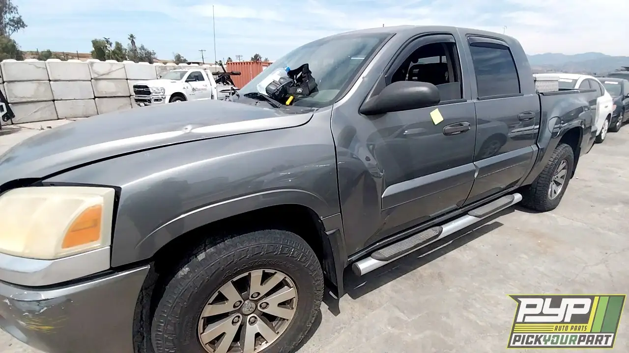 Photo of 2007 Mitsubishi Raider
