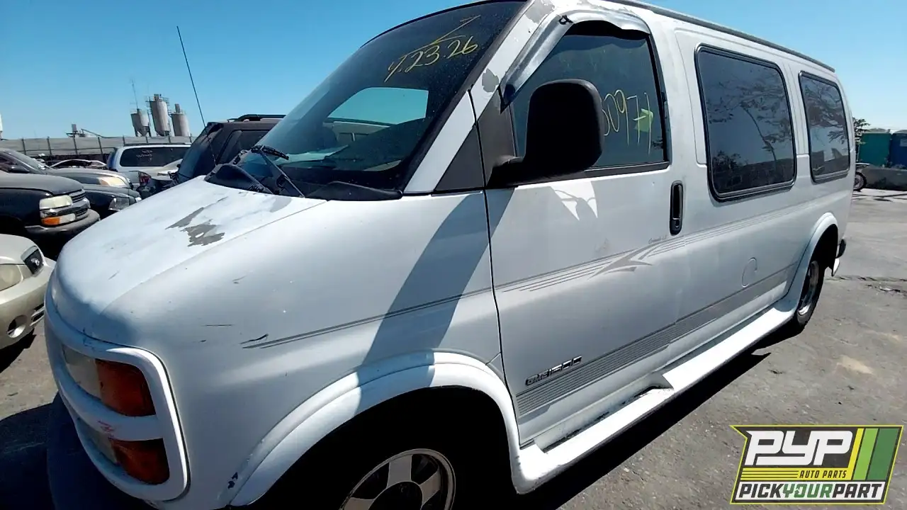 Photo of 2002 Gmc Savana 1500