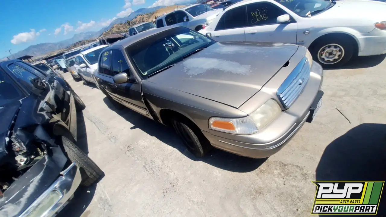 Photo of 2001 Ford Crown Victoria