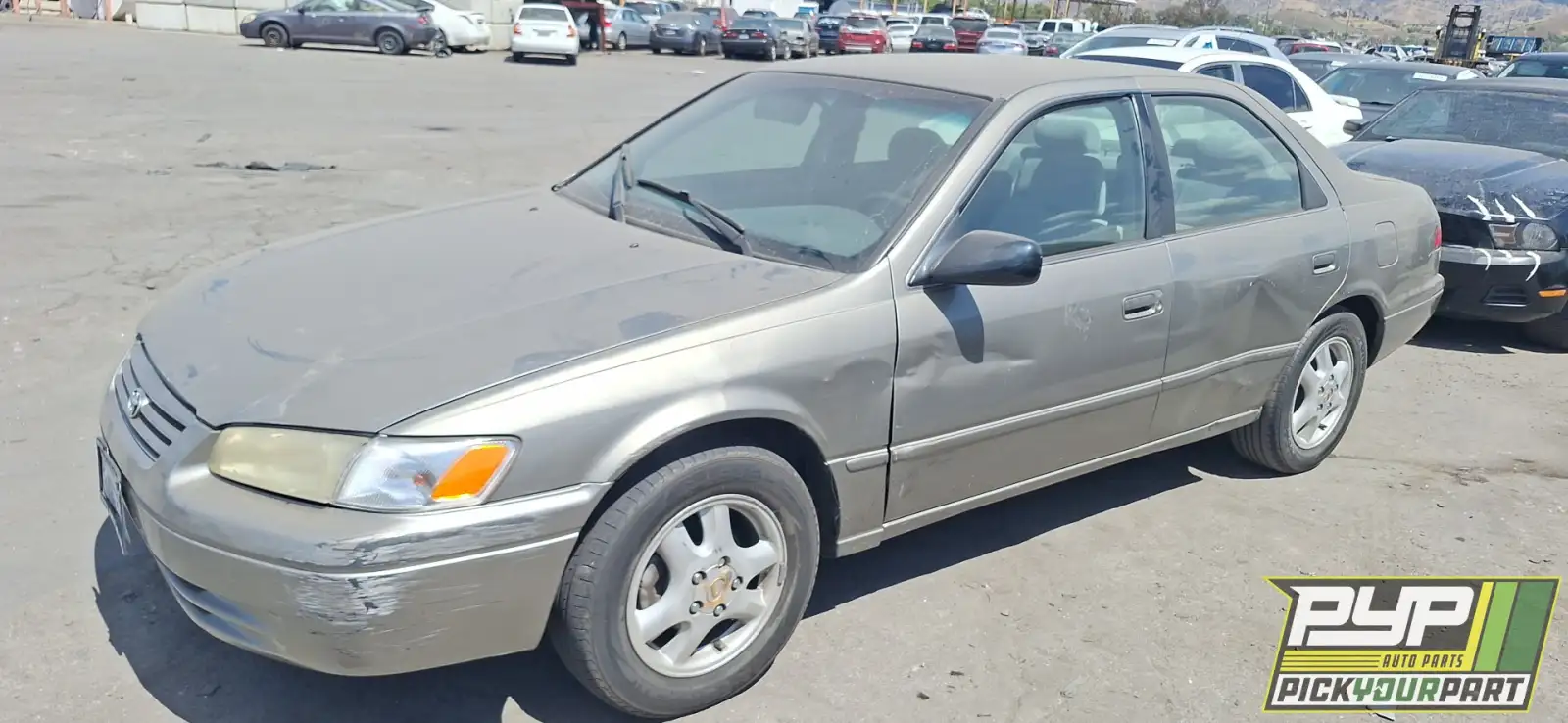 Photo of 1999 Toyota Camry