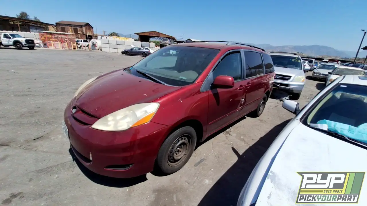 Photo of 2007 Toyota Sienna