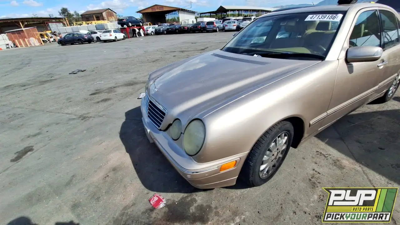 Photo of 2001 Mercedes-Benz E320