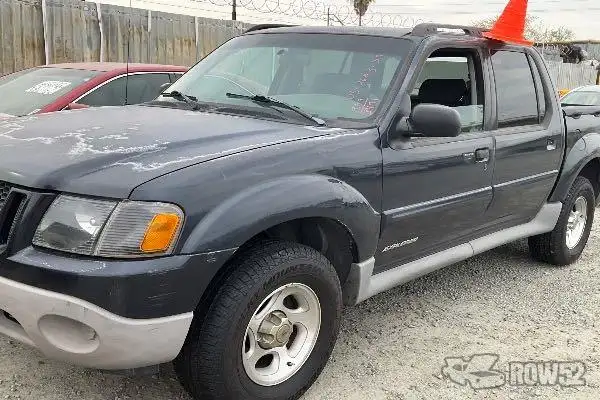 Photo of 2001 Ford Explorer Sport Trac