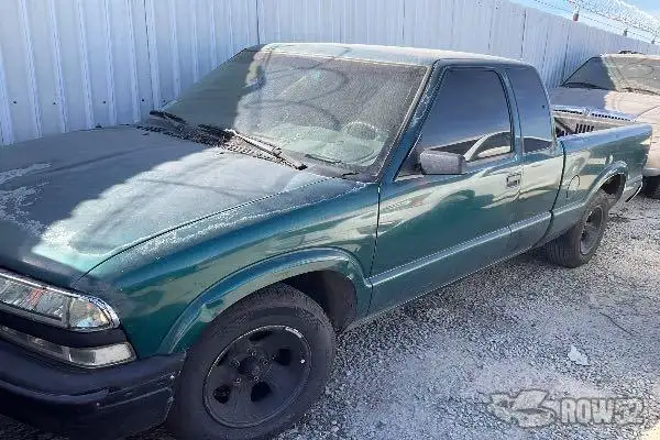 Photo of 1998 Chevrolet S10 Pickup