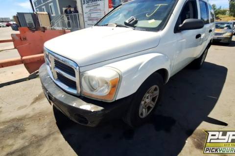 Photo of 2005 Dodge Durango