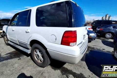 Photo of 2003 Ford Expedition