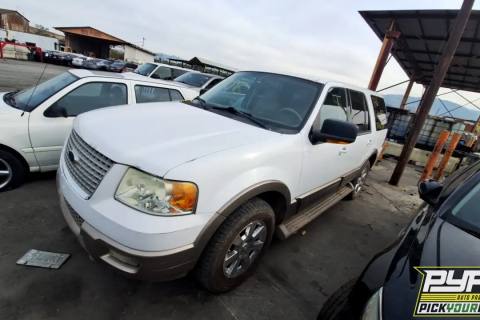 Photo of 2004 Ford Expedition