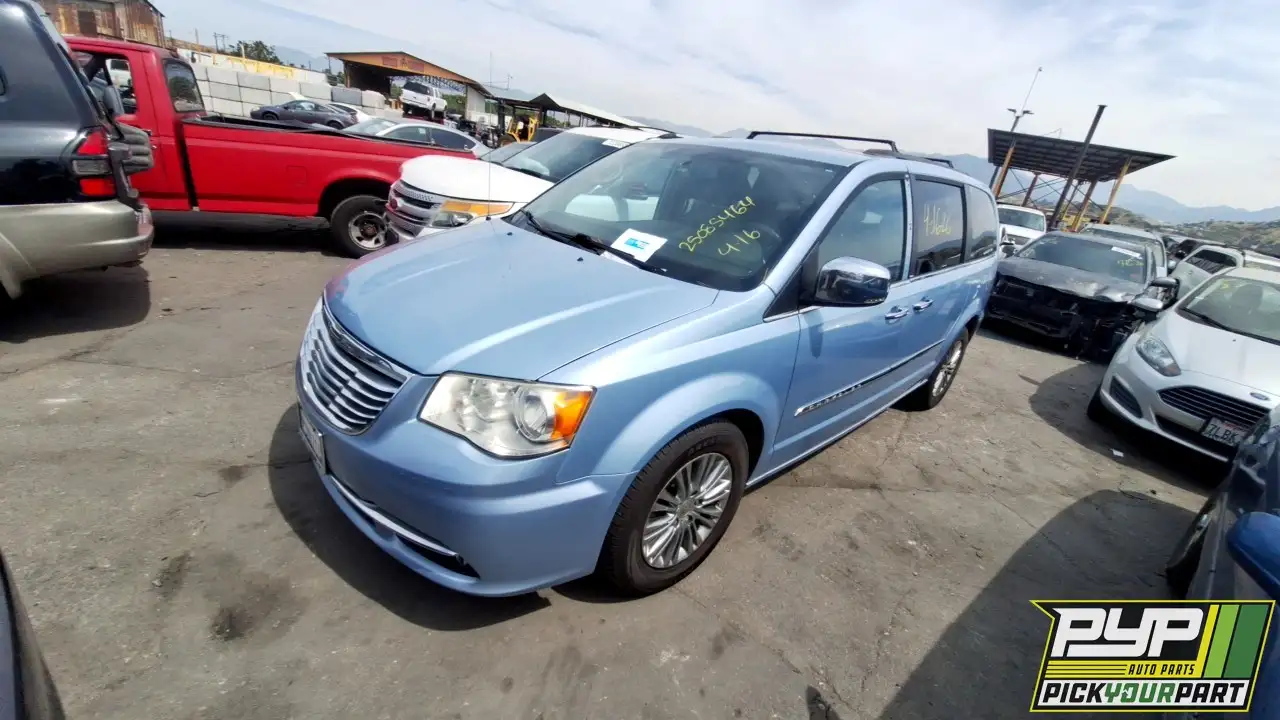 Photo of 2013 Chrysler Town & Country