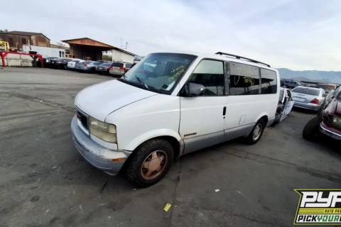 Photo of 2000 Gmc Safari