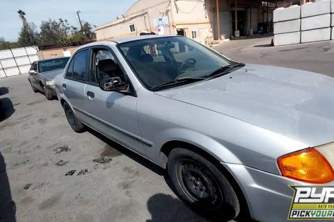 Photo of 2000 Mazda Protege
