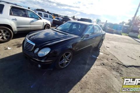 Photo of 2003 Mercedes-Benz E320