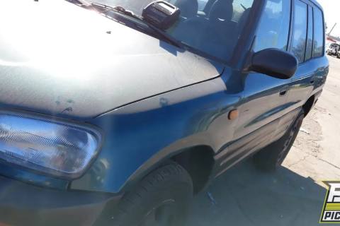 Photo of 1996 Toyota Rav4
