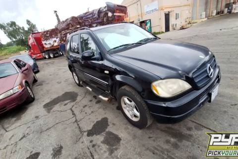 Photo of 2001 Mercedes-Benz Ml320