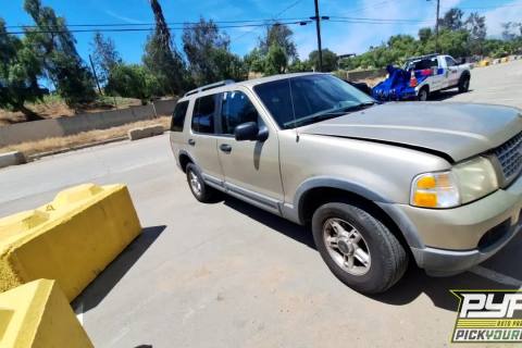 Photo of 2003 Ford Explorer