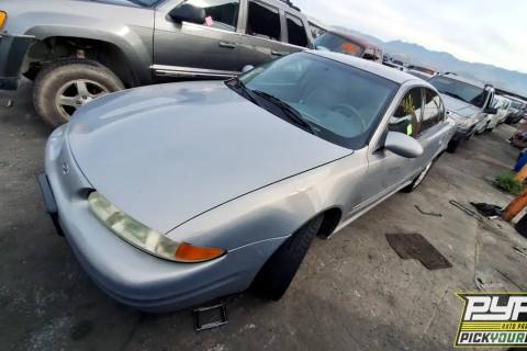 Photo of 2000 Oldsmobile Alero