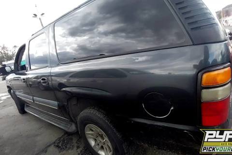 Photo of 2004 Chevrolet Suburban 1500