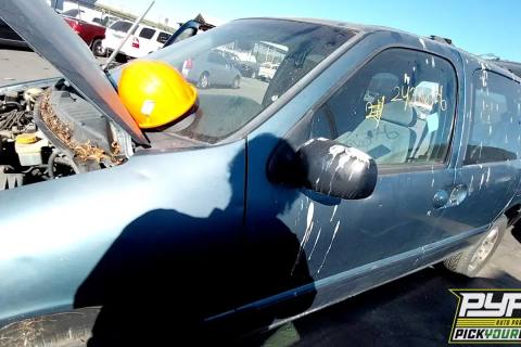 Photo of 2001 Nissan Quest