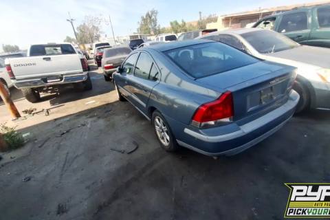 Photo of 2002 Volvo S60