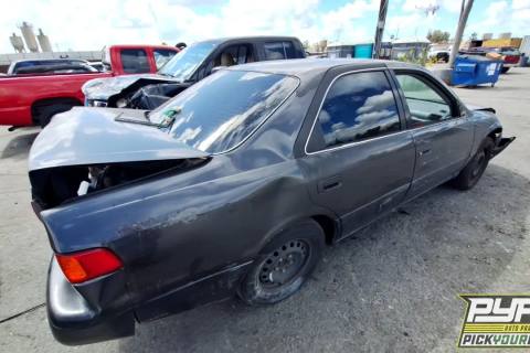 Photo of 2001 Toyota Camry